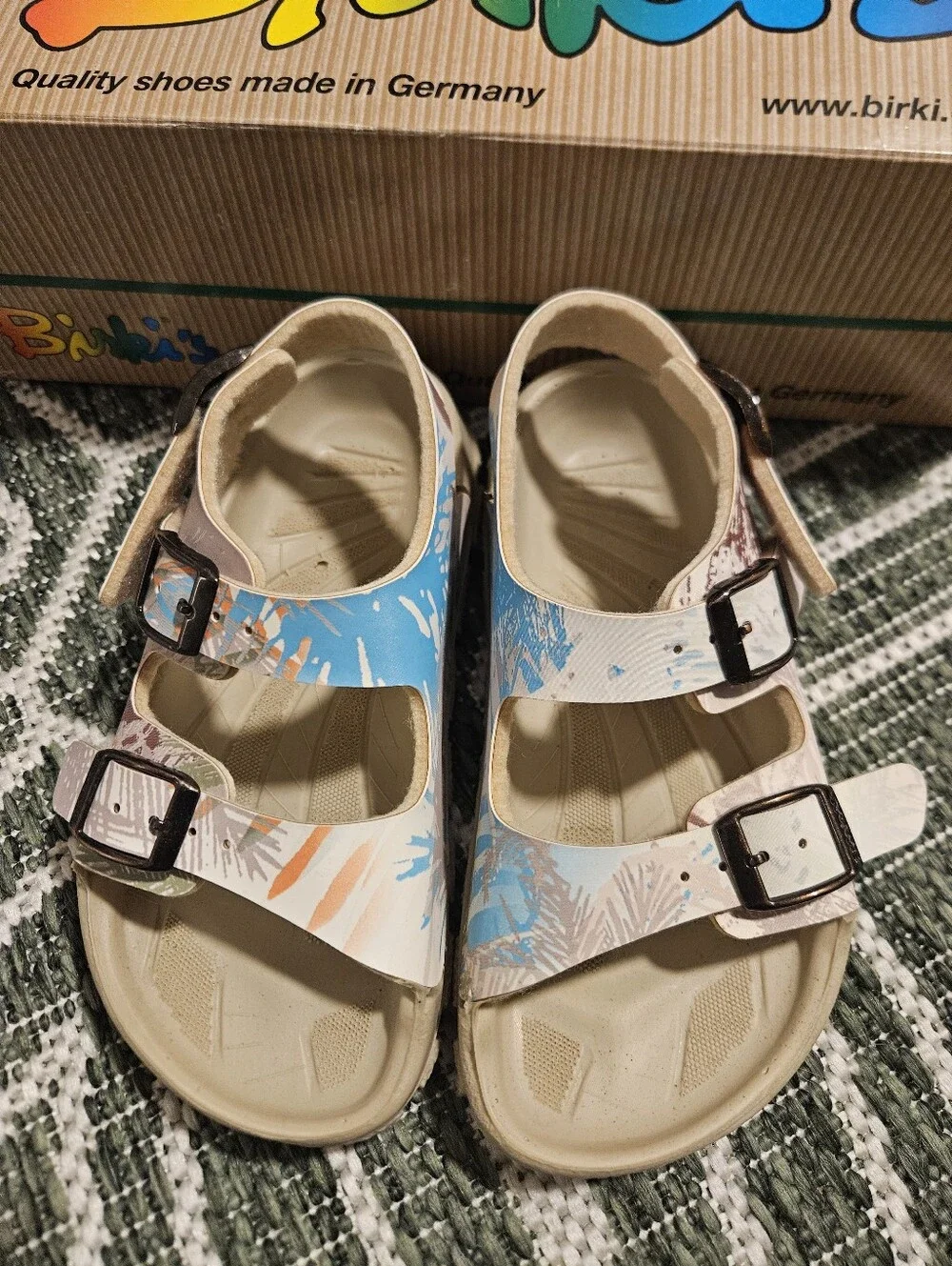 NIB Vintage Birki’s by Birkenstock Aruba Kids Sandals Palm Taupe EU 28 / US 10